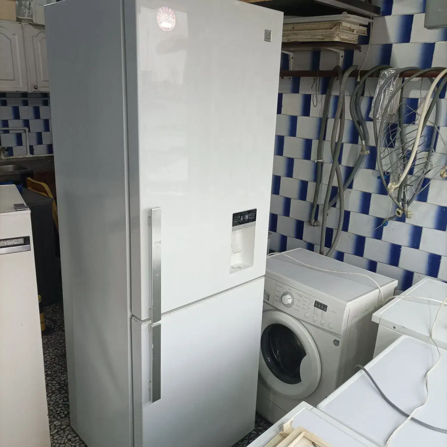 یخچال فریزر دوو. لباسشویی ۱۲ کیلویی بخارشور الجی|یخچال و فریزر|رشت, سعدی (تختی)|دیوار
