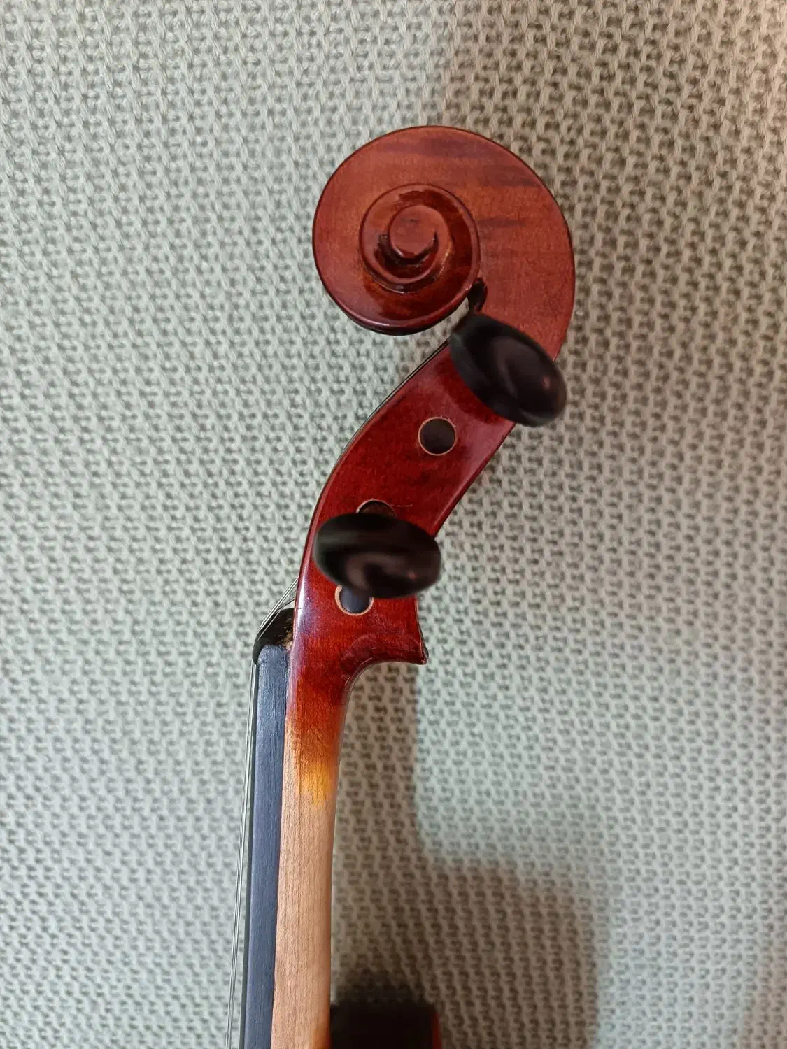 ویولن مارک آماتی|ویولن|اصفهان, مفتح|دیوار