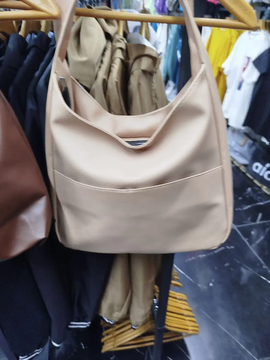 مدارک پیدا شده|اشیا|چهاردانگه (تهران), |دیوار