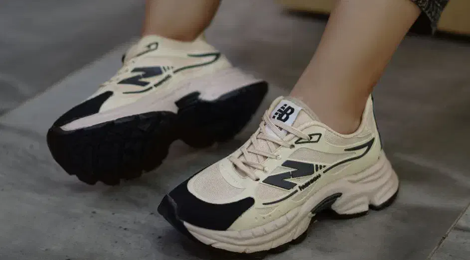 کفش نیو بالانس-قیمت مناسب|کیف، کفش، کمربند|قم, تولید دارو و یخچال|دیوار