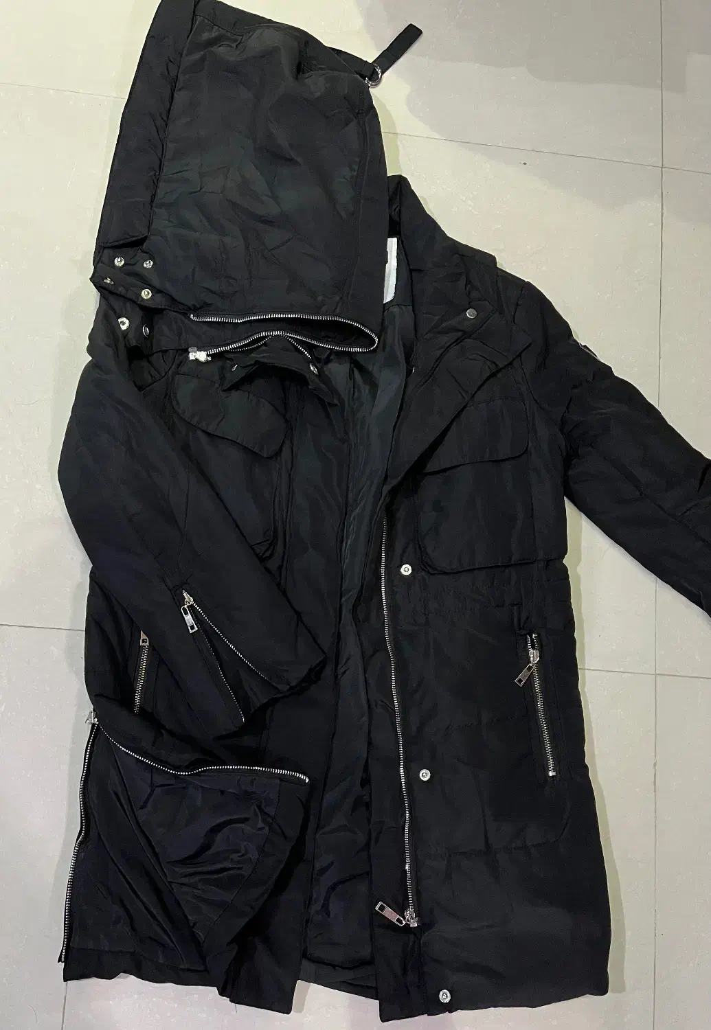 کاپشن|لباس|بندر انزلی, معلم|دیوار