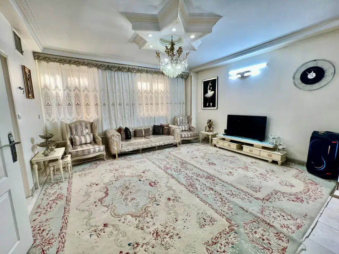 (۵۰متری نورگیر عروسک با آسانسور )|فروش آپارتمان|تهران, بلورسازی|دیوار