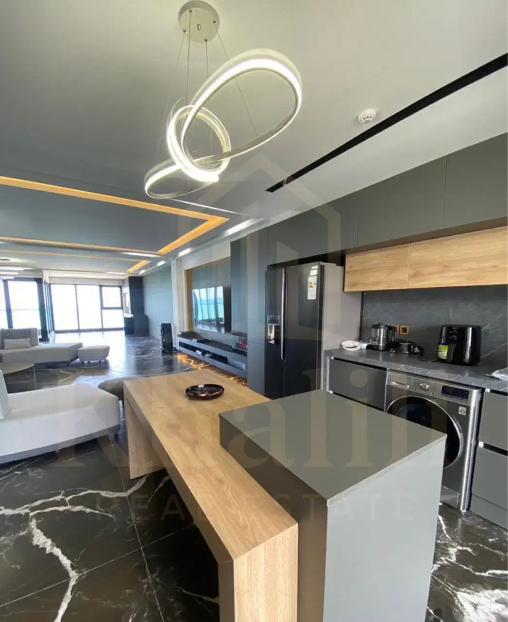 تک واحدی خاص و بینظیر در قلب سرخرود|فروش آپارتمان|سرخرود, |دیوار