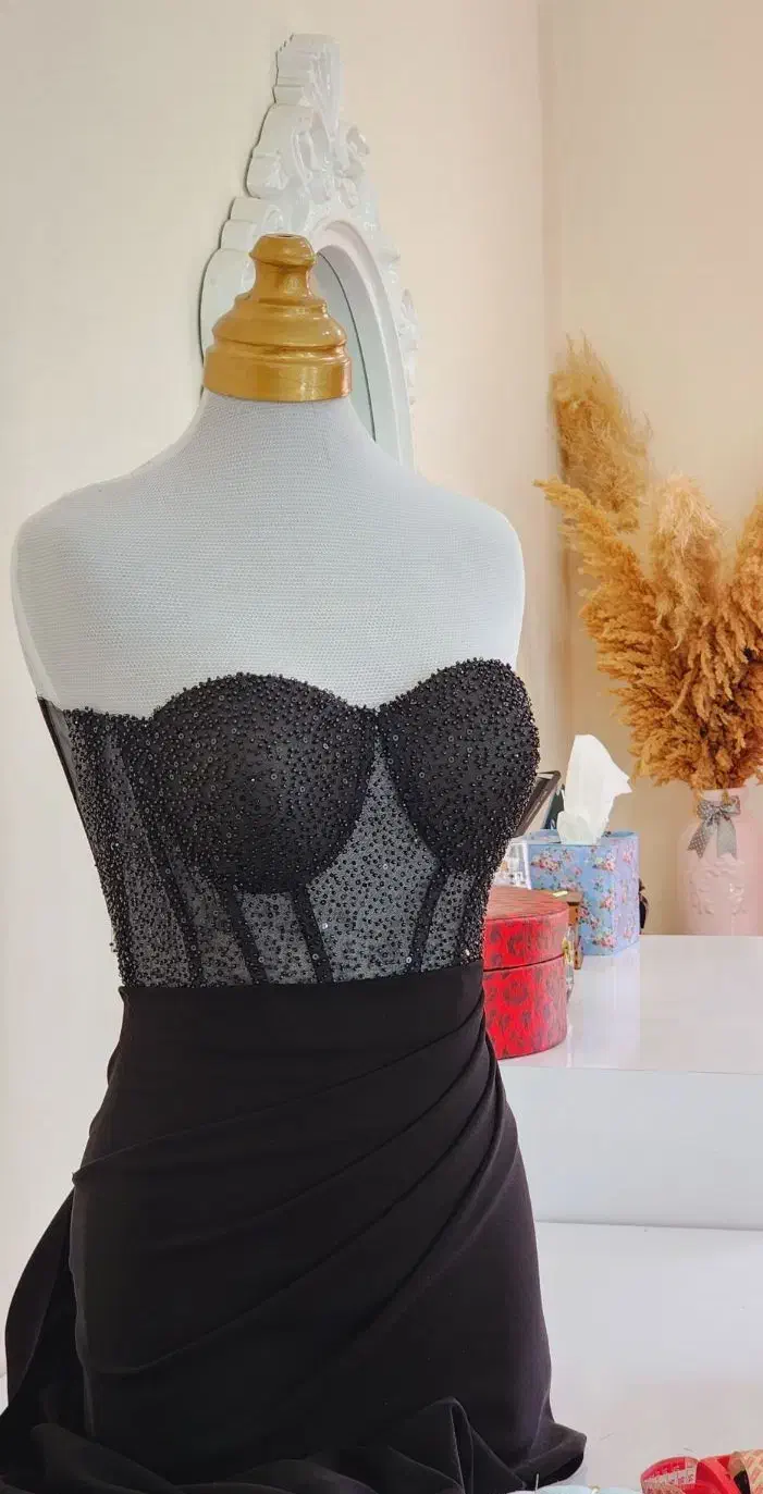 سفارش دوخت پذیرفته میشود|لباس|اندیشه, اندیشه فاز ۱|دیوار