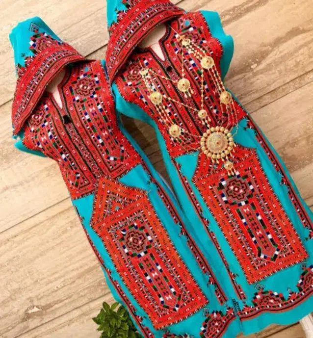 دوچگر لباسم|لباس|خاش, |دیوار