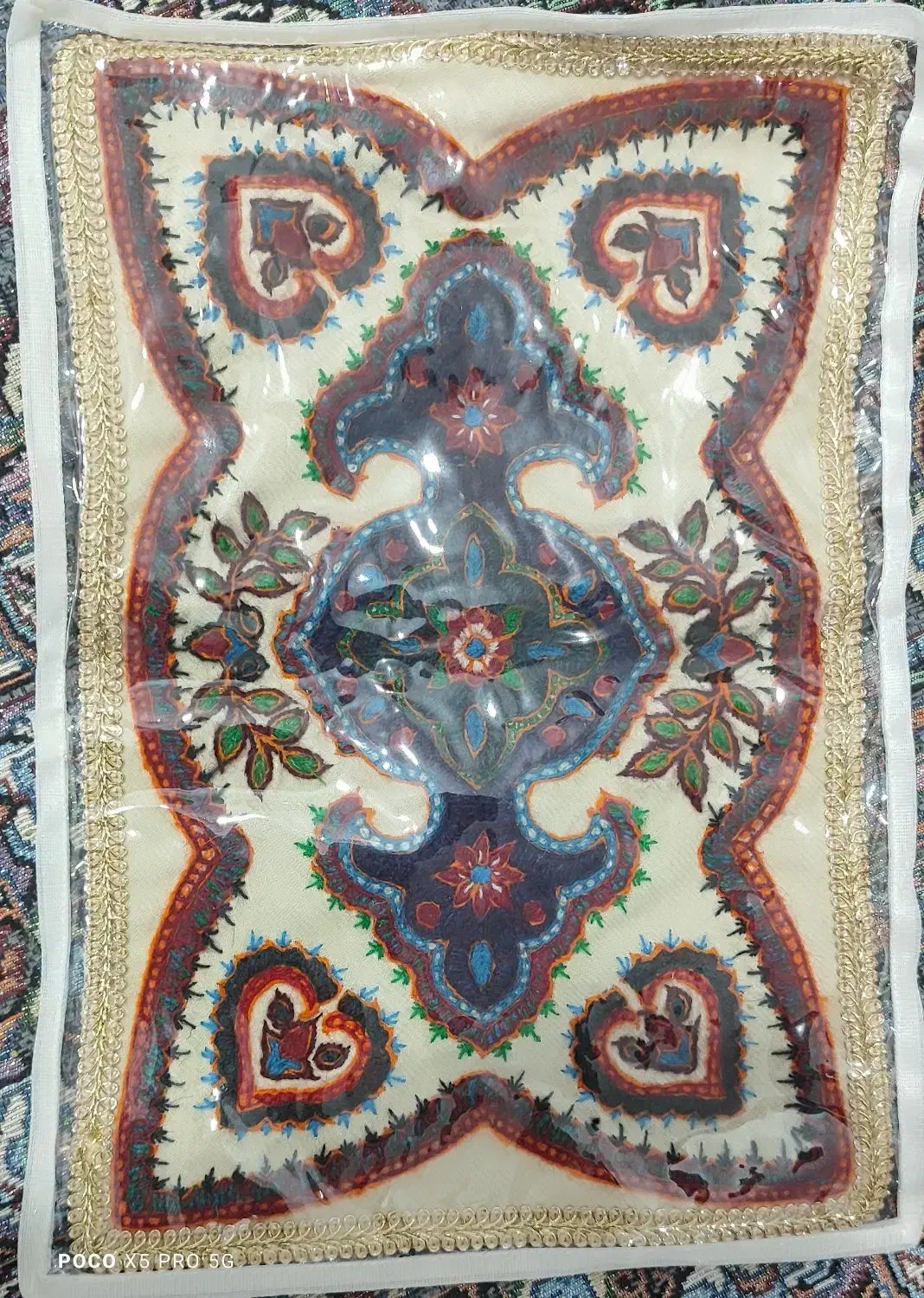 پته|پرده، رانر، رومیزی|زرند, |دیوار