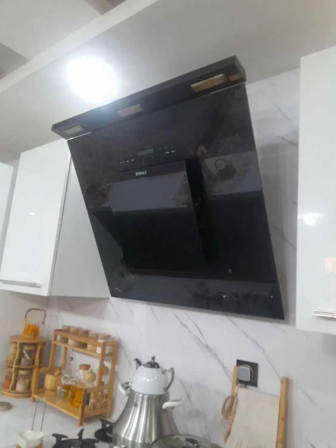 هود بیمکث|هود|اهواز, گلستان|دیوار