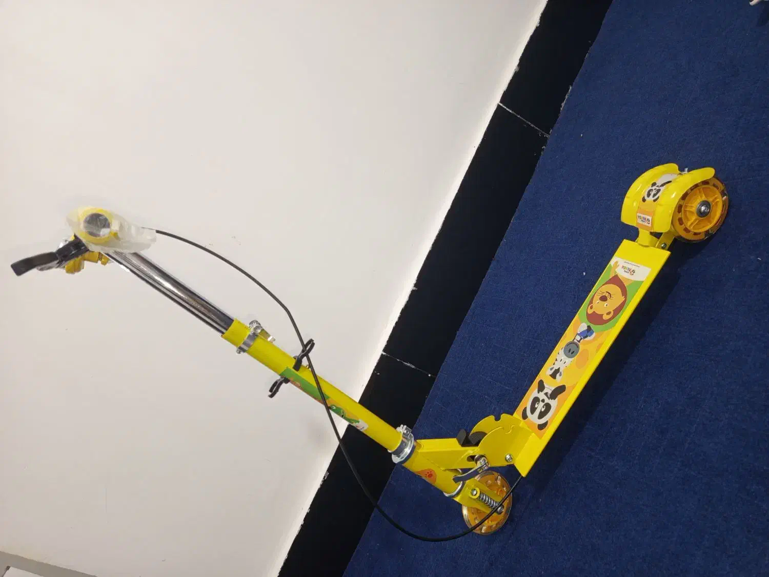 اسکوتر کاملا سالم هنوز استفاده نشده|دوچرخه، اسکیت، اسکوتر|دهدشت, |دیوار