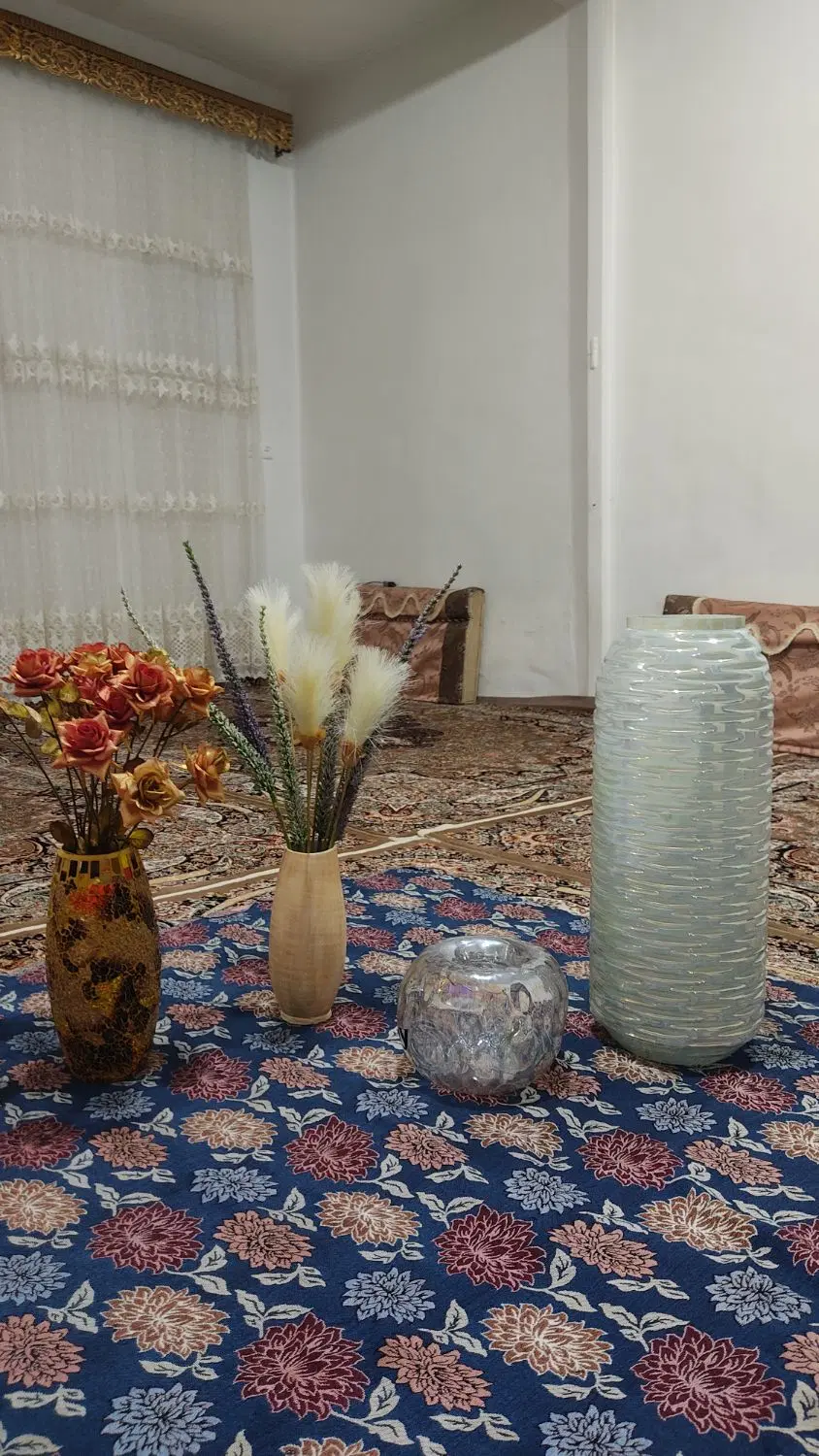 گلدان|گل مصنوعی|سقز, |دیوار