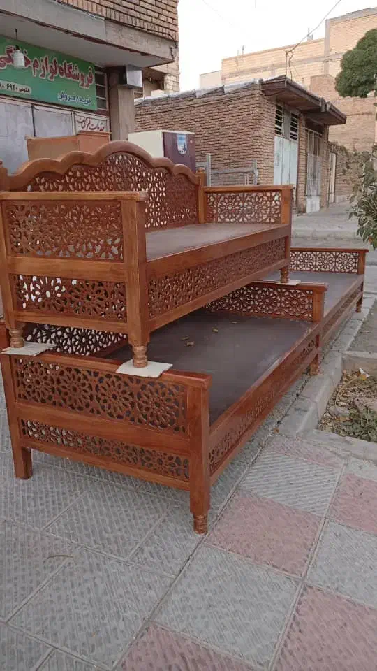 تخت سنتی|مبلمان خانگی و میز عسلی|فرخ‌شهر, |دیوار