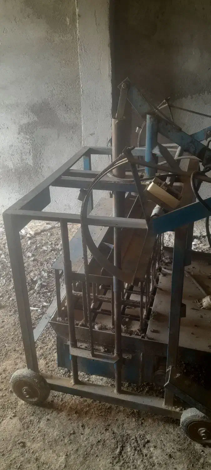 دستگاه بلوکه زدنی چکوشی چهار قالبه|ماشینآلات صنعتی|فریمان, |دیوار