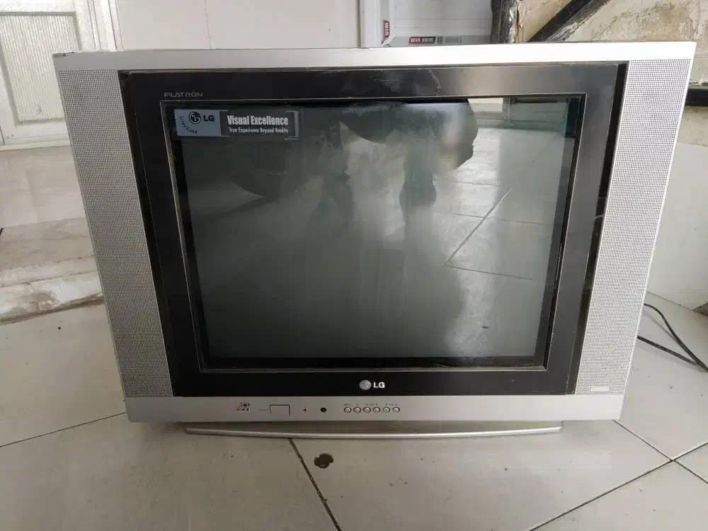 تلوزیون قدیمی LG|تلویزیون و پروژکتور|فسا, |دیوار