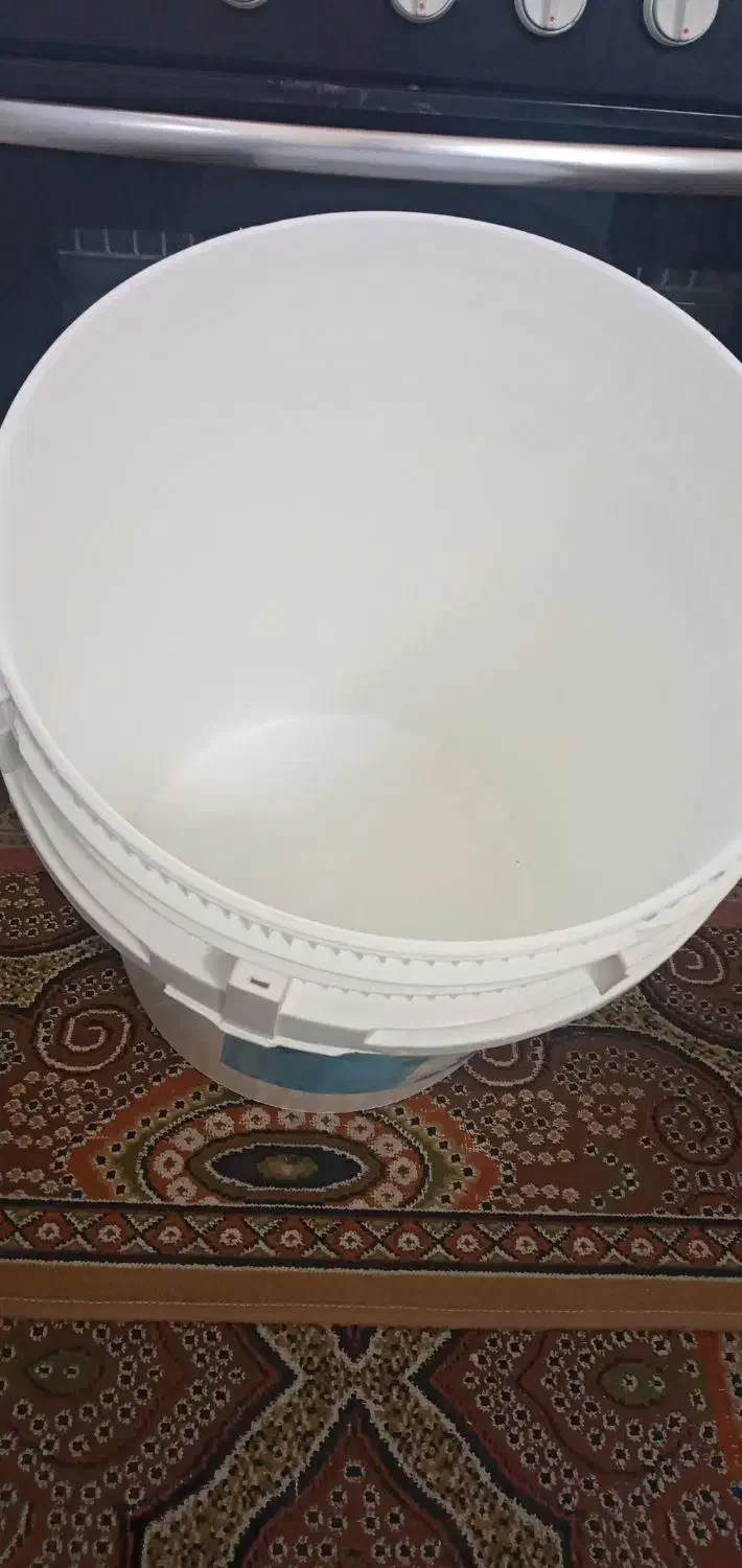 دوعدد سطل بزرگ قیمت هرکدام ۳۰۰ تومان|ظروف نگهدارنده، پلاستیکی، یکبارمصرف|قدس, شهرقدس|دیوار