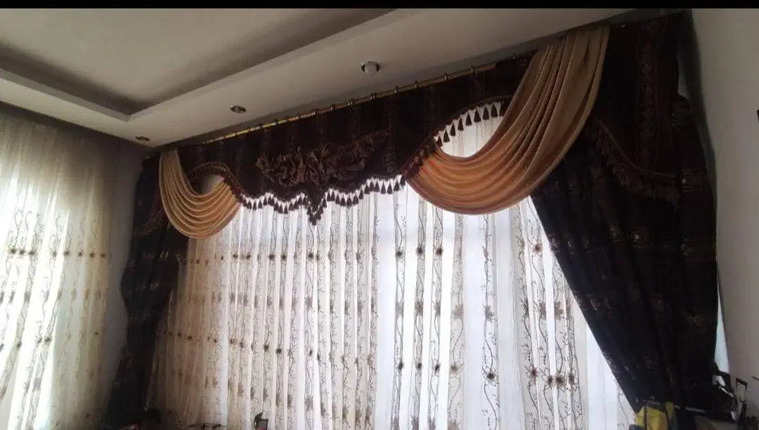 پرده سلطنتی کتیبه دار و مروارید دوزی شده کار دست|پرده، رانر، رومیزی|زابل, |دیوار