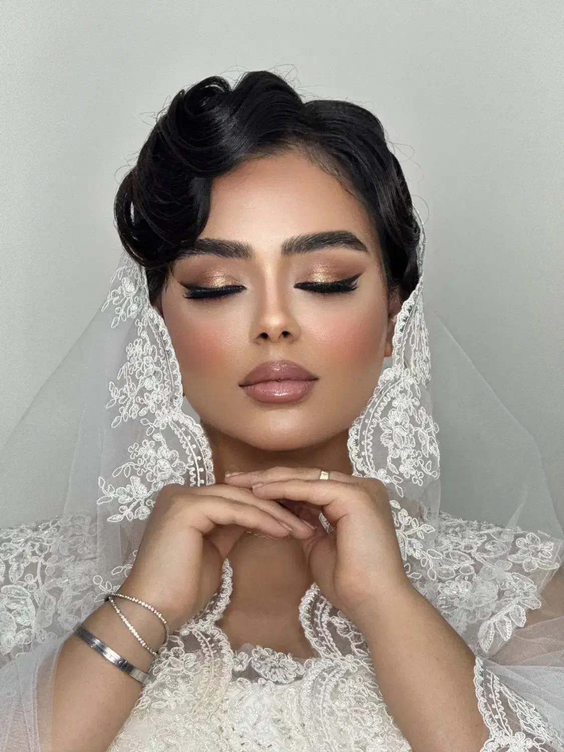 میکاپ و شینیون حرفه‌ای متریال اورجینال|خدمات آرایشگری و زیبایی|تهران, وحیدیه|دیوار