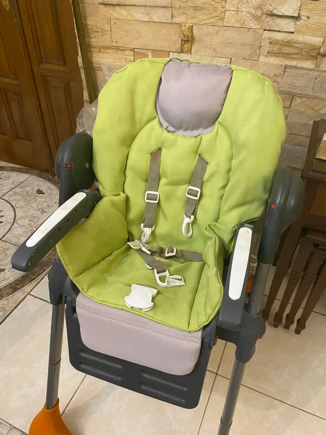 صندلی ماشین و صندلی غذا|کالسکه و لوازم جانبی|بابلسر, |دیوار