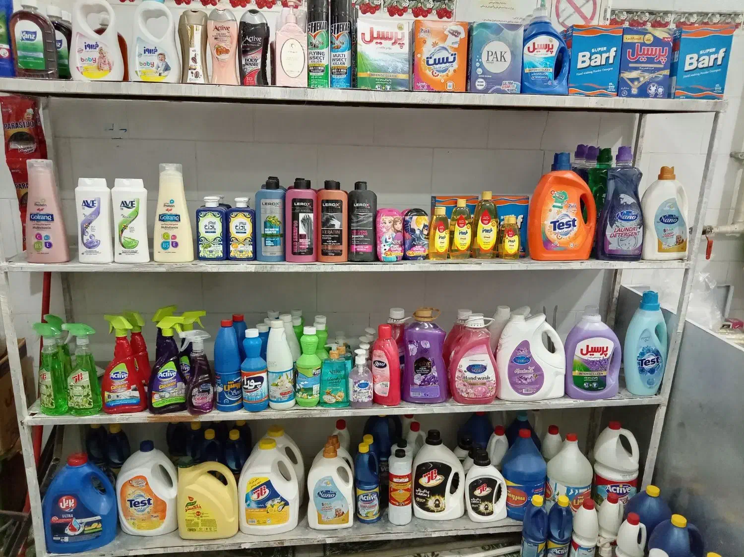 واگذاری اجناس و دکوراسیون|اجارهٔ مغازه و غرفه|برازجان, |دیوار