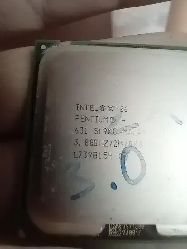 پردازنده اینتل 4 Pentium مدل 520 سوکت 775|قطعات و لوازم جانبی رایانه|گرگان, |دیوار
