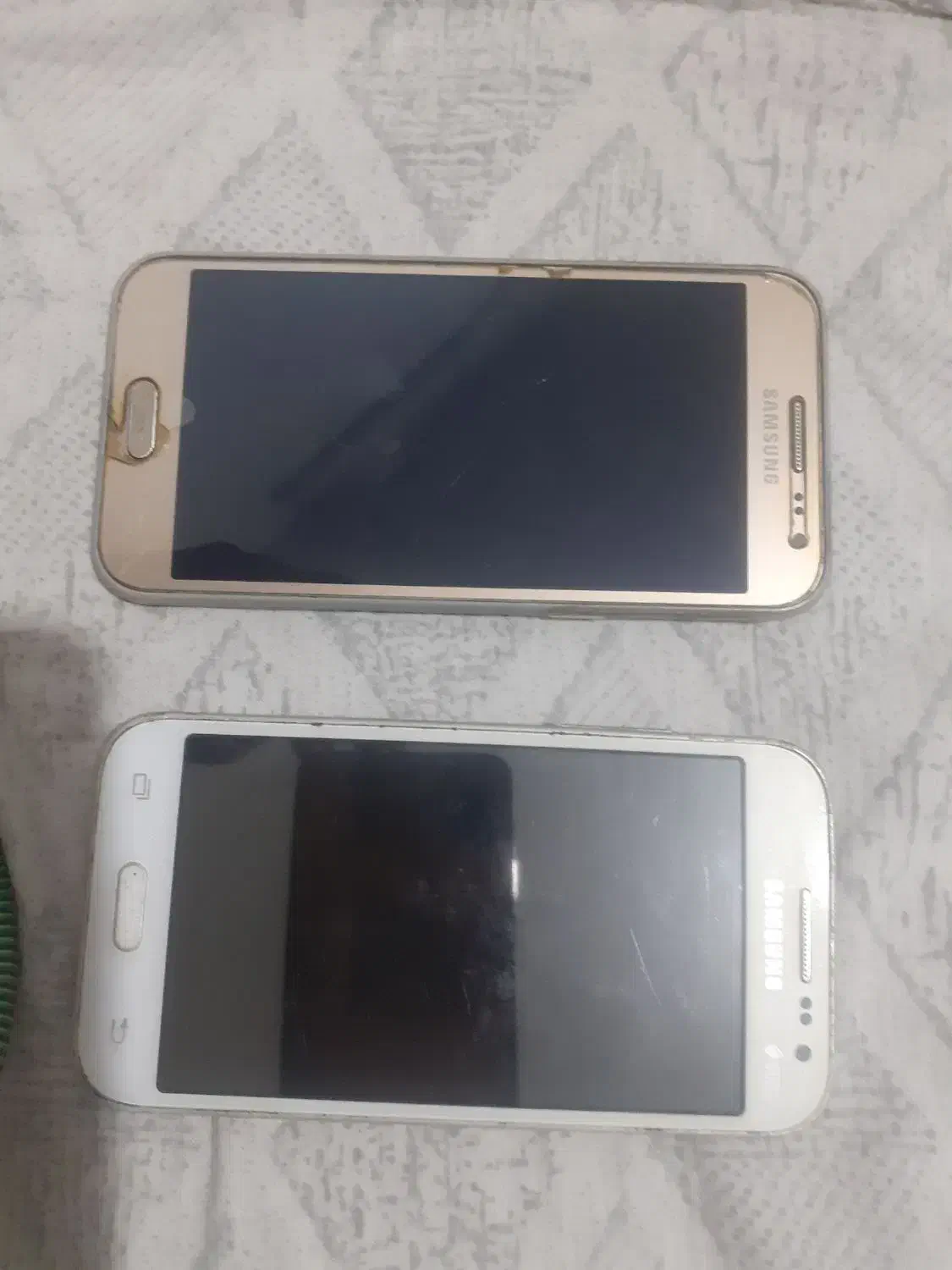 گوشی  اوراقی  تاج ال سی دی سالم|موبایل|یزد, |دیوار