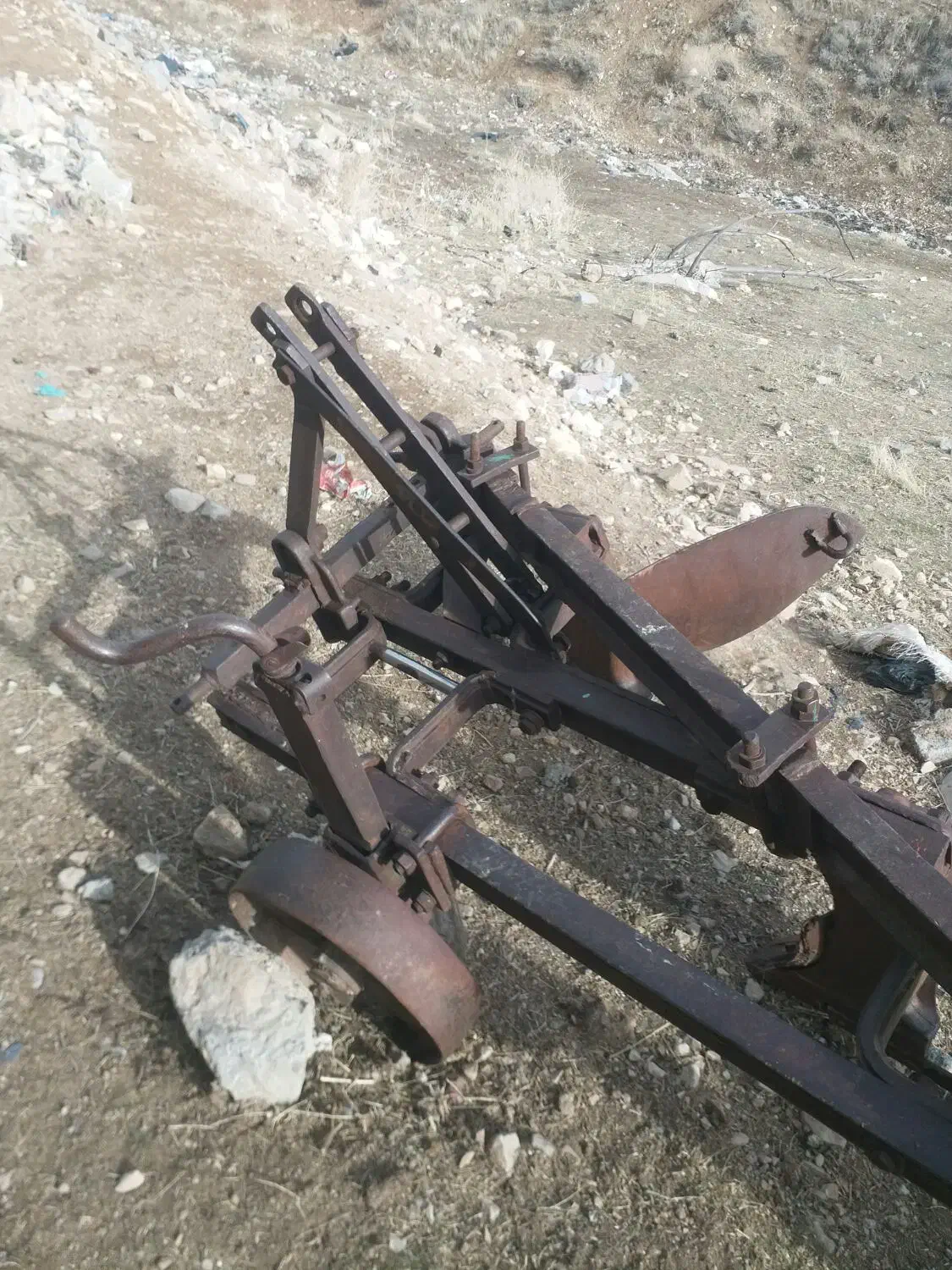 گاوآهن رومانی|ماشین‌آلات صنعتی|سیلاخور, |دیوار