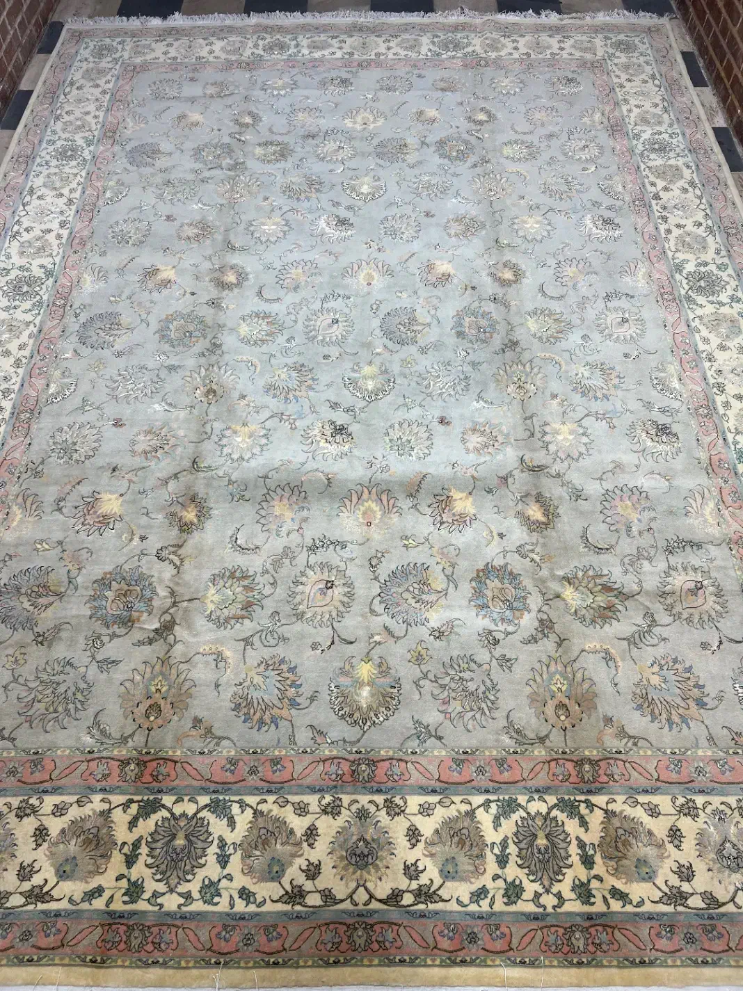 ۳ در ۴ قالی افشان طرح|فرش|تبریز, |دیوار