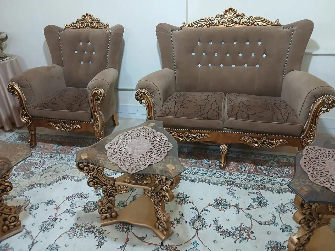 مبل ۷ نفره درحد نو|مبلمان خانگی و میز عسلی|تویسرکان, |دیوار
