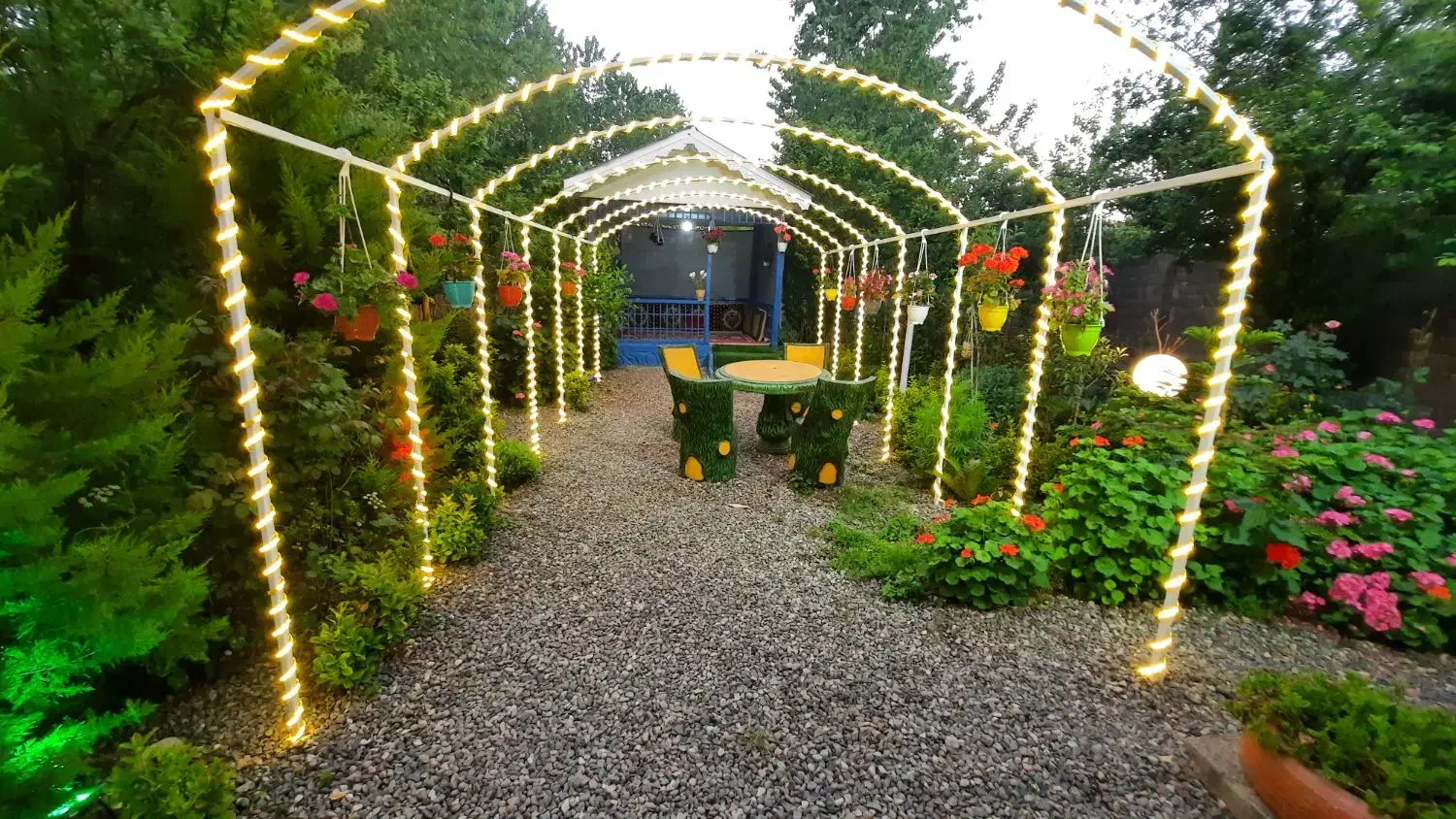 اجاره روزانه کلبه و سوییت|اجارهٔ کوتاهمدت آپارتمان و سوئیت|لاهیجان, امیرشهید|دیوار