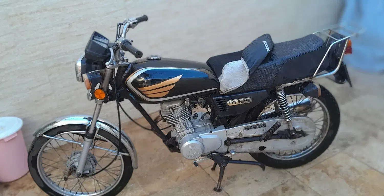 موتور ۱۲۵ مدل ۸۲ پلاک ملی|موتورسیکلت|قم, تعویض پلاک|دیوار