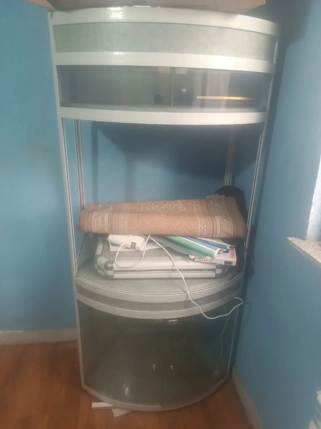 ویترین ایستاده|بوفه، ویترین، کنسول|رشت, آب آسیاب|دیوار