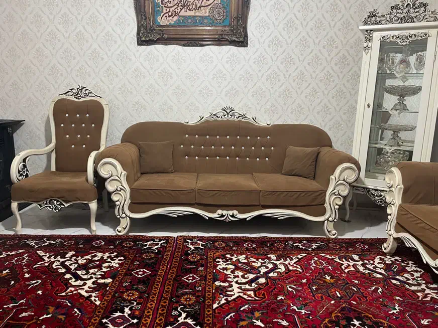 مبل کلاسیک هفت نفره|مبلمان خانگی و میز عسلی|تهران, قصر فیروزه ۱|دیوار