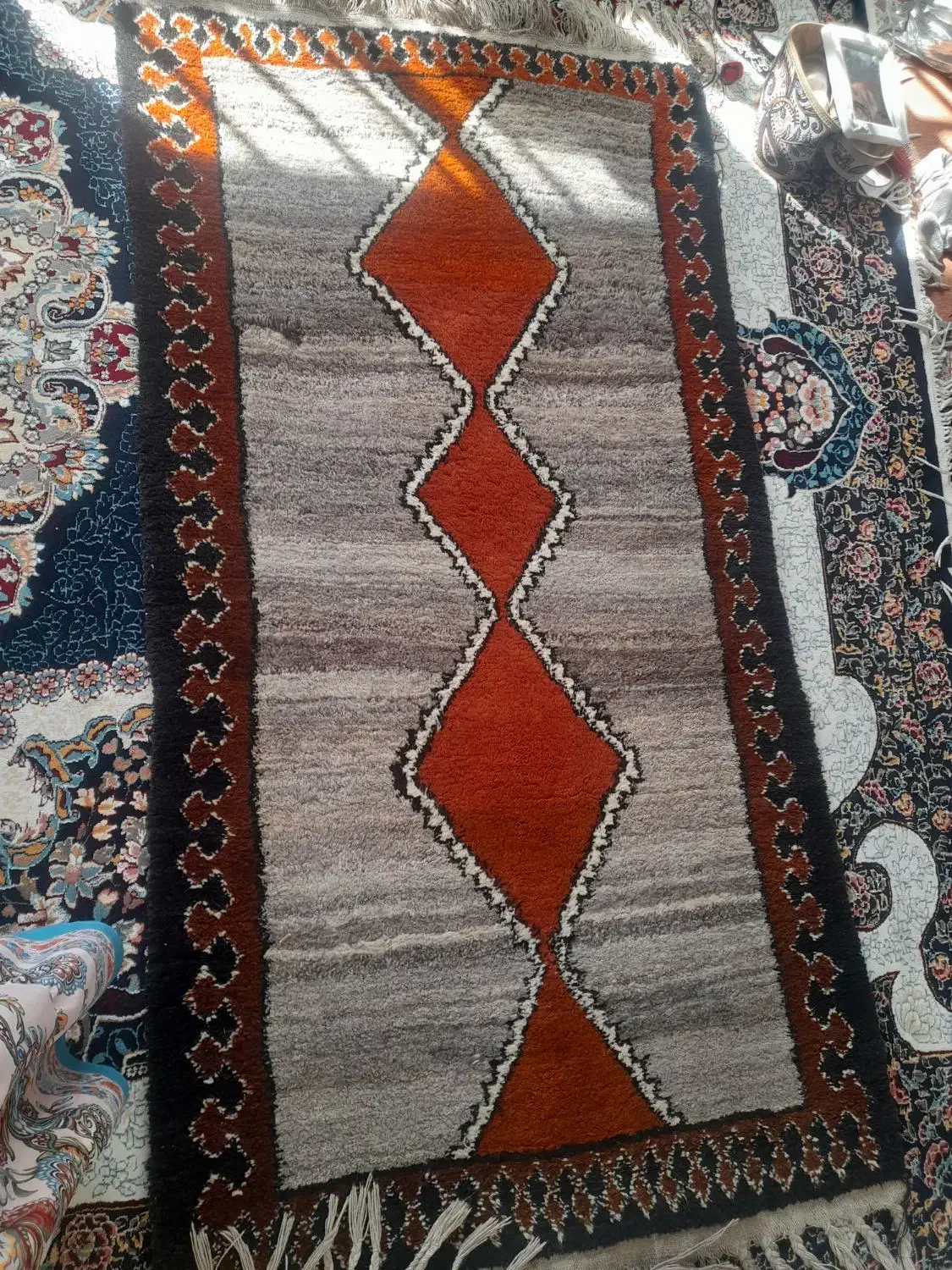 قالی دست بافت|فرش|مرودشت, بیست متری بیمارستان|دیوار