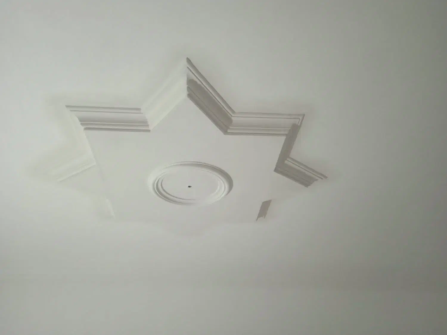 گچکاری نصب چهار چوب و پنجره و خرده کاری|خدمات پیشه و مهارت|رشت, توشیبا|دیوار