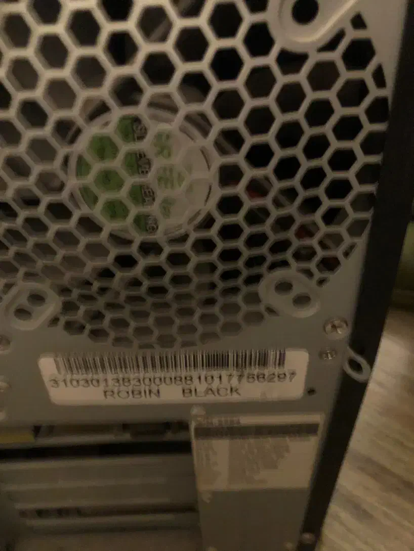 کیس گیرین و مونیتور سامسونگ ۱۷|رایانه رومیزی|تهران, صادقیه|دیوار