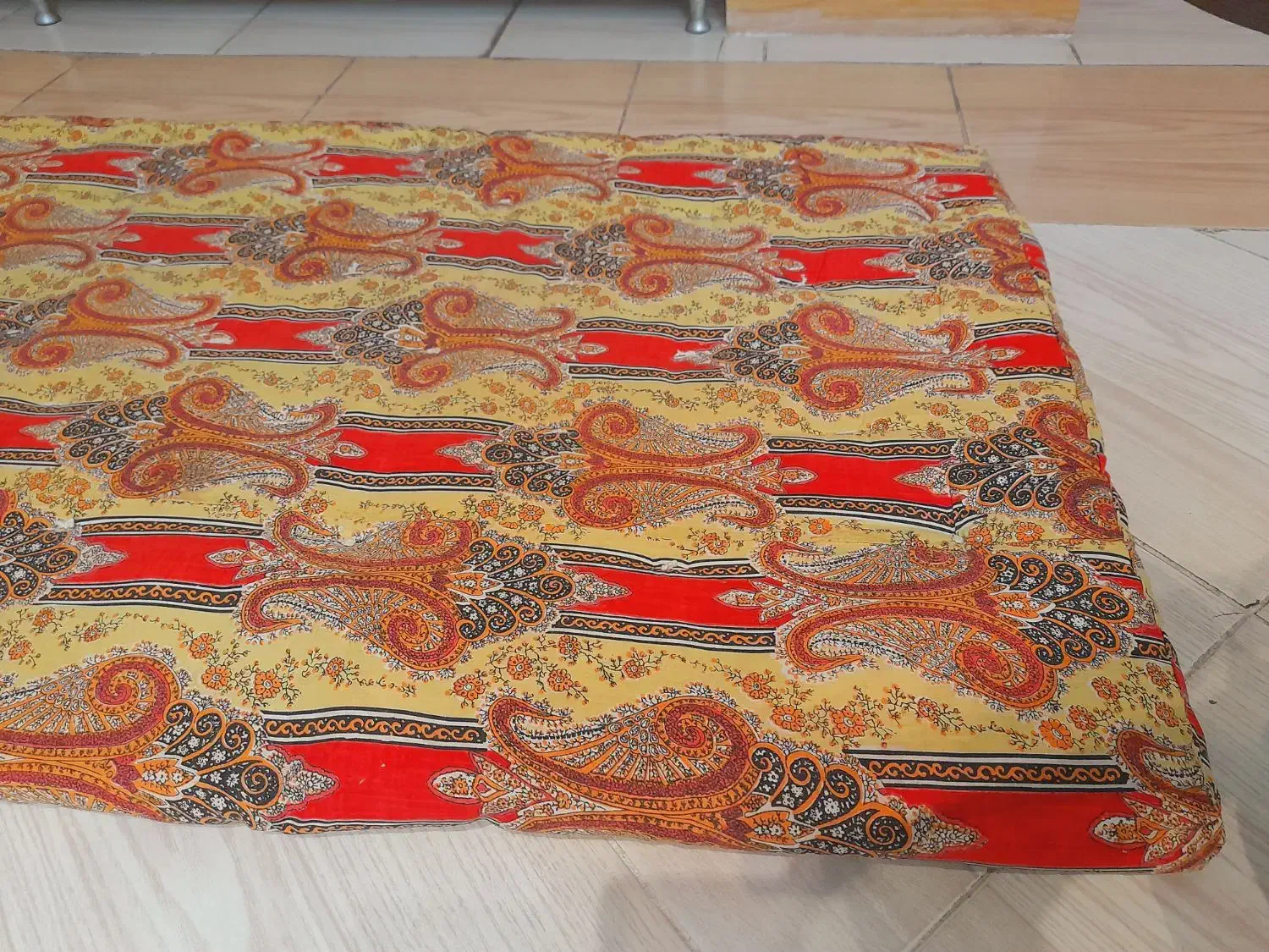 تشک (۲ عدد)|تشک تختخواب|رشت, توشیبا|دیوار