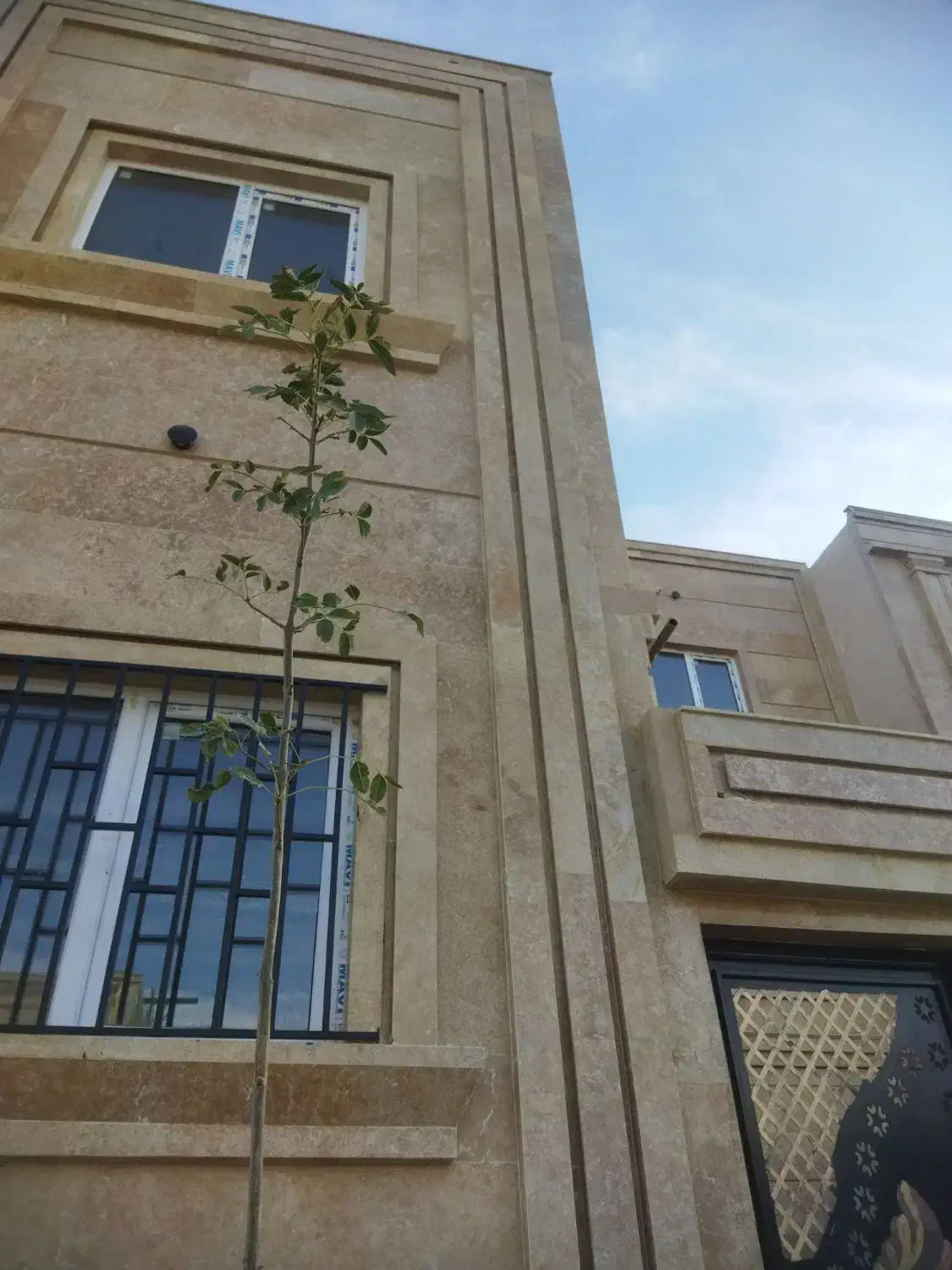 یک سنگ کار ماهر ویک شاگرد روز مزدنیازمندیم|استخدام معماری، عمران و ساختمانی|گلبهار, شهر جدید گلبهار|دیوار