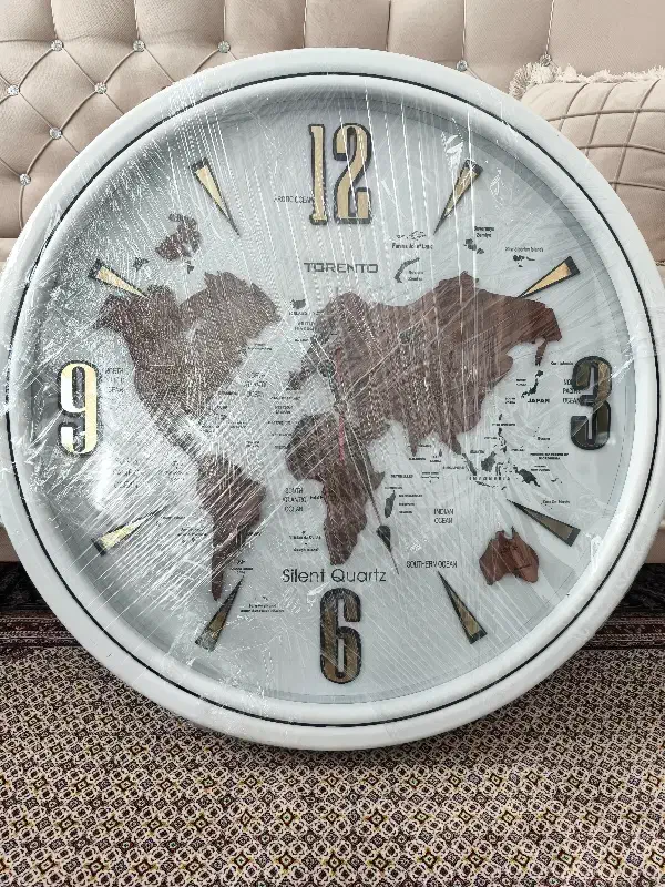 ساعت دیواری|ساعت دیواری و تزئینی|خوی, |دیوار