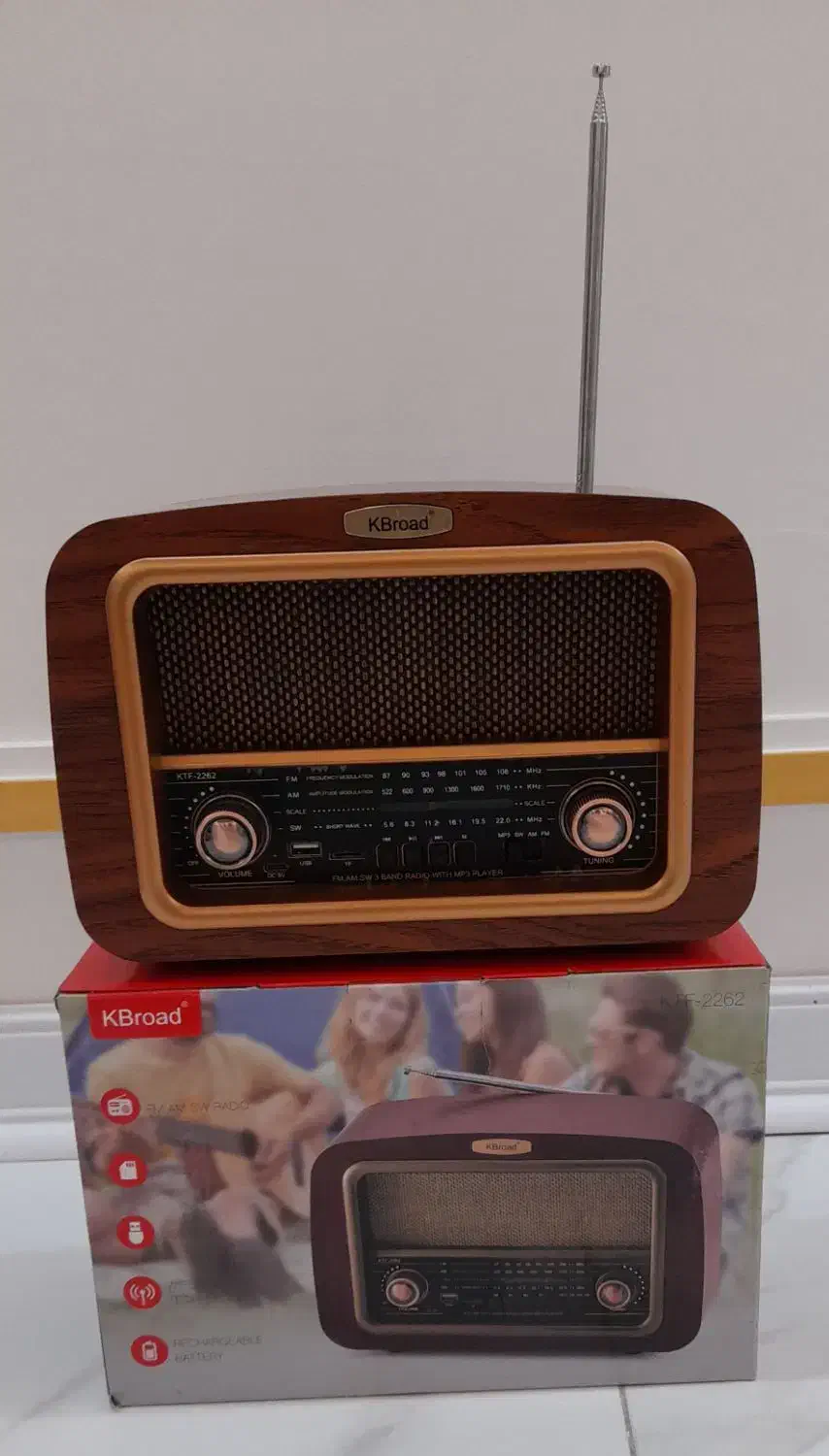 یک عدد رادیو اسپیکر دار زیبا|سیستم صوتی خانگی|اسلام‌شهر, شهرک واوان|دیوار