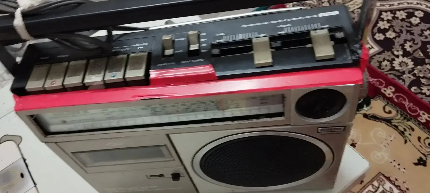 رادیو ظبط قدیمی|سیستم صوتی خانگی|قم, نیروگاه|دیوار