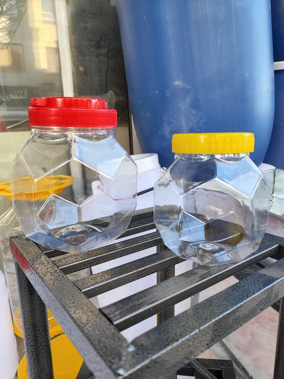 ظرف ۱کیلویی و ۲کیلویی عسل|ظروف نگهدارنده، پلاستیکی، یک‌بارمصرف|تویسرکان, |دیوار