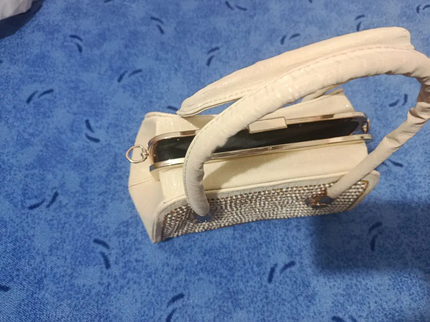 کیف وعینک|کیف، کفش، کمربند|الشتر, |دیوار