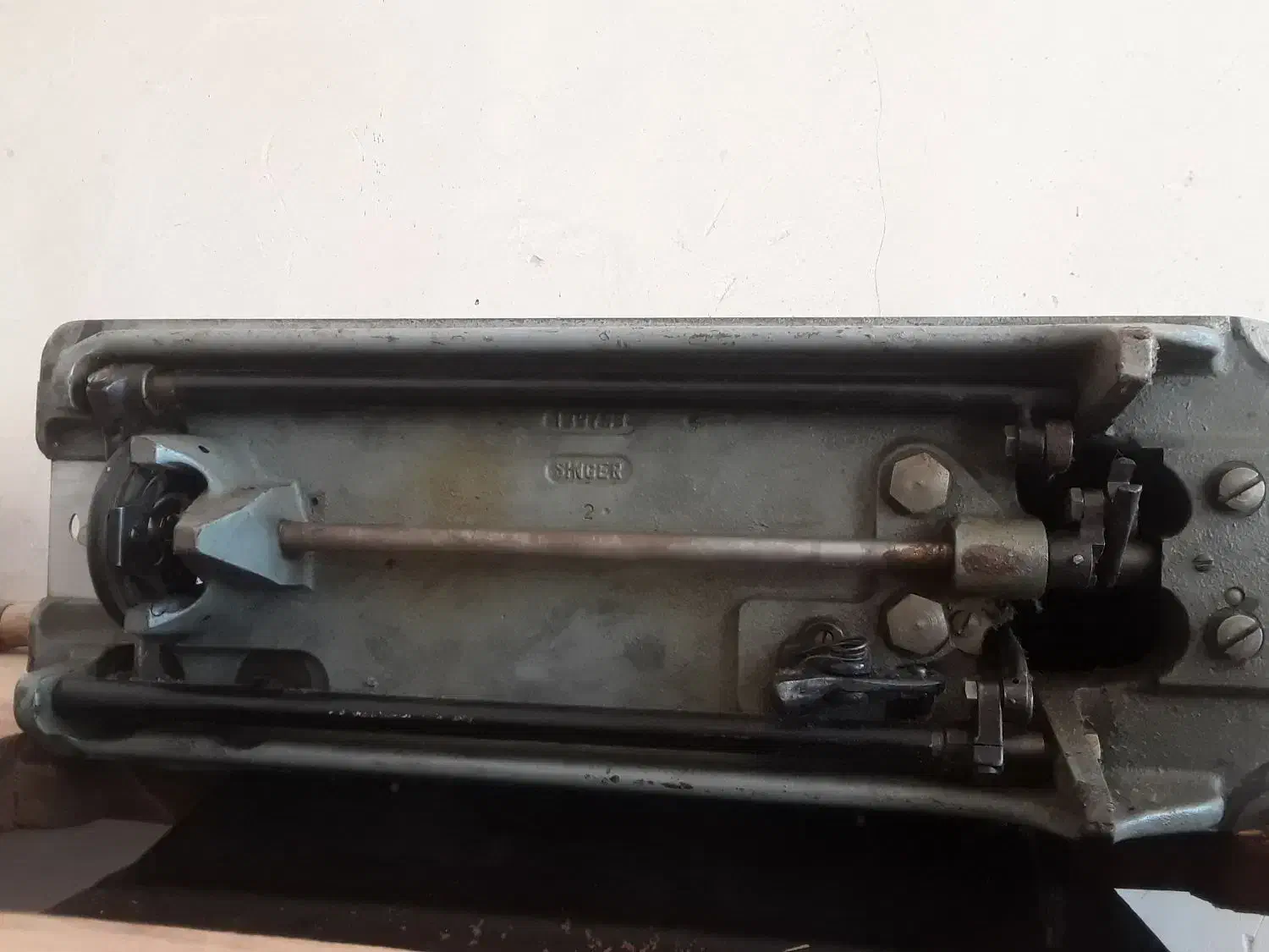 فروش چرخ خیاطی سینگر سالم با میز|چرخ خیاطی و ریسندگی|زارچ, |دیوار