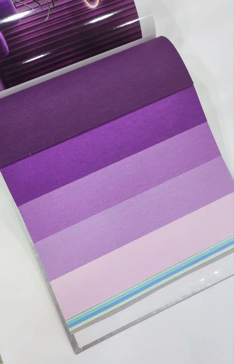 کاغذ دیواری مداد رنگی پنج طیف رنگی بنفش|مصالح و تجهیزات ساختمان|درگهان, |دیوار