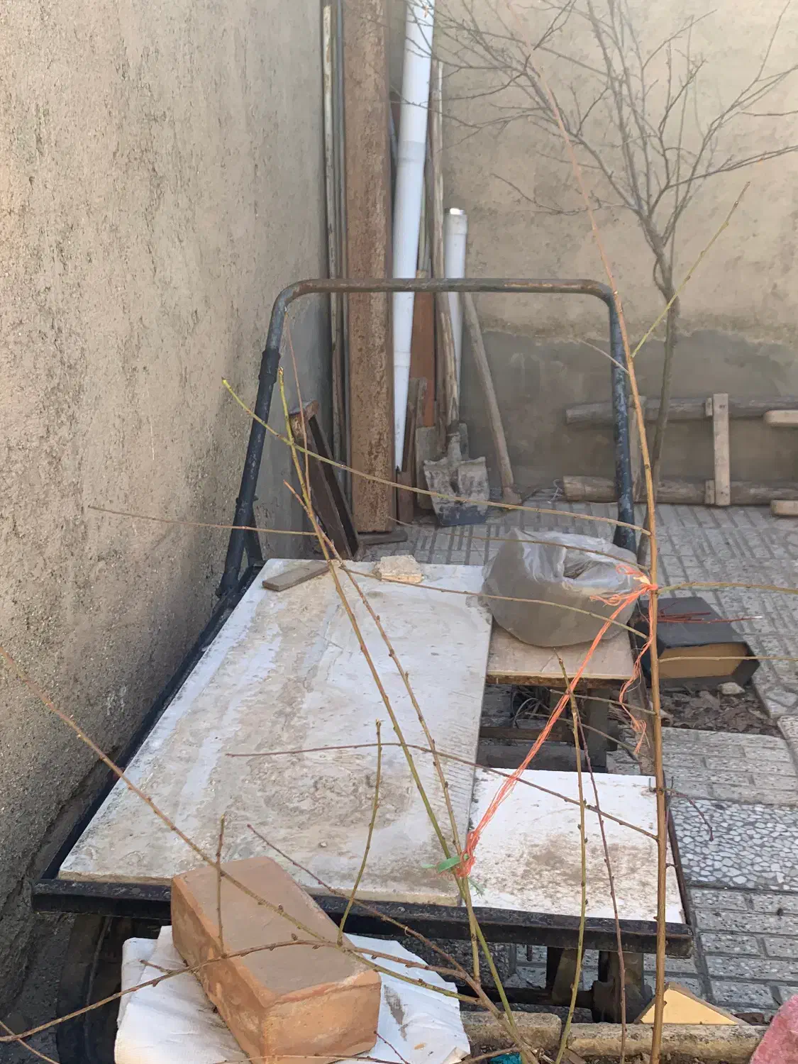 ارابه|ابزارآلات|خوی, |دیوار