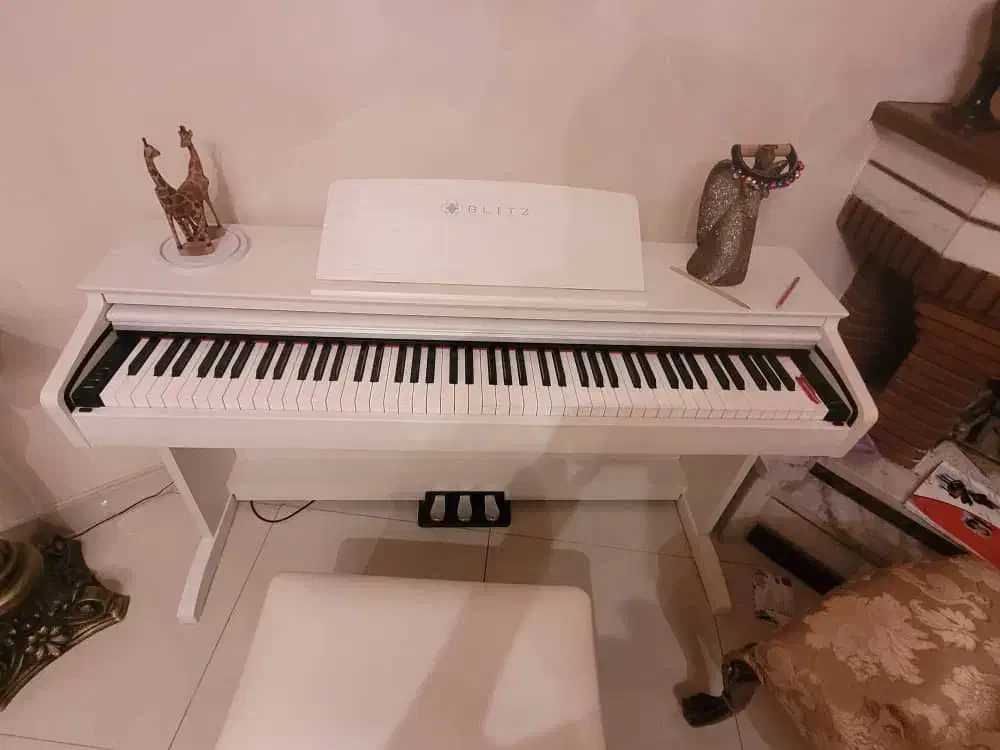 پیانو دیجیتال برند Blitz|پیانو، کیبورد، آکاردئون|تهران, سهروردی|دیوار