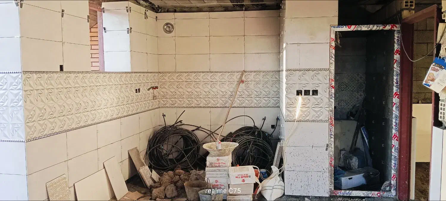 کاشی و سرامیک کار.موزائیک.سنگ پله.دیوارچینی.پلاستر|خدمات پیشه و مهارت|فلاورجان, |دیوار