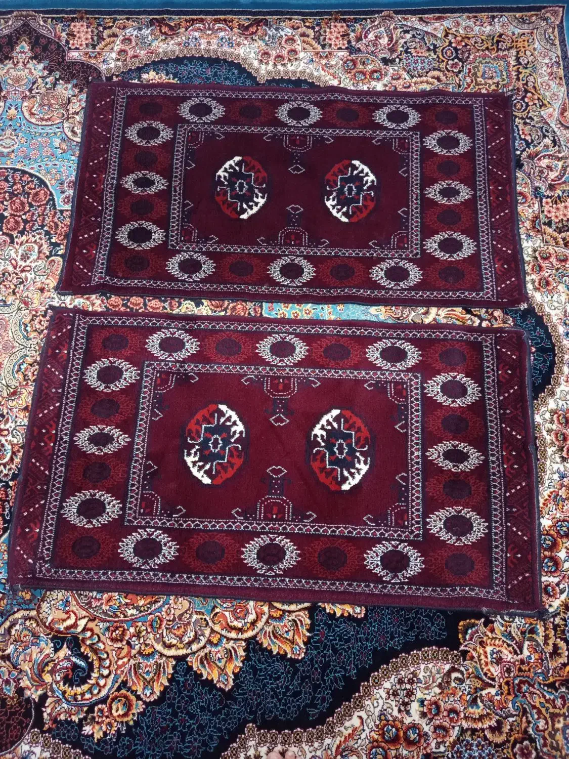 یک‌جفت پادری|پادری|آق قلا, |دیوار