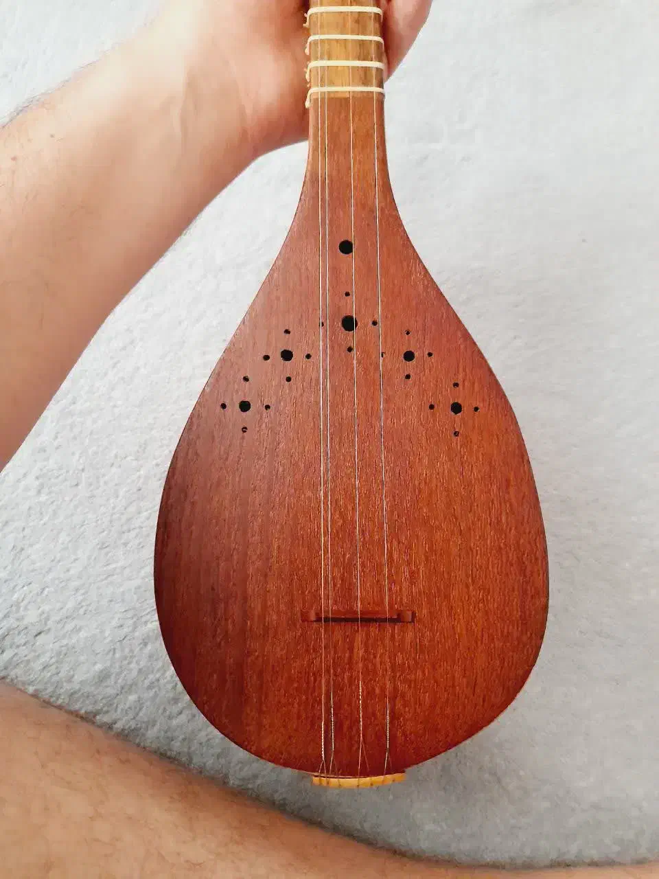 سه تار کاسه یتیکه|سازهای سنتی|خمین, |دیوار