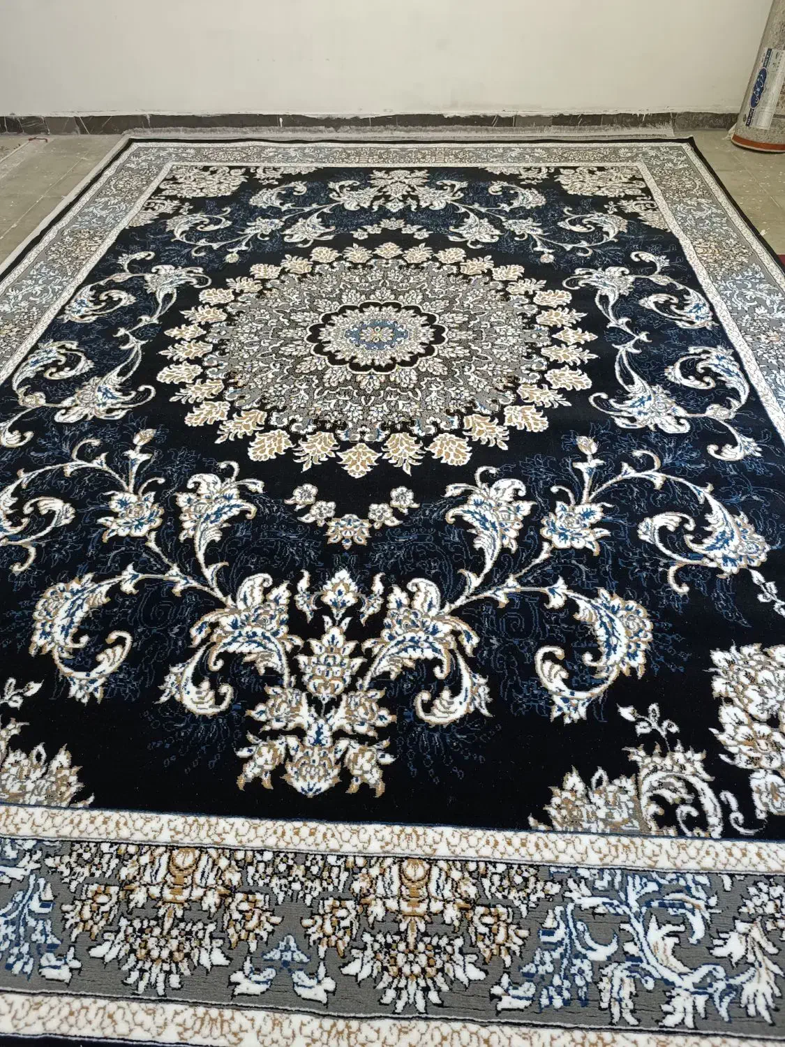 فرش به قیمت کارخانه|فرش|سیرجان, |دیوار