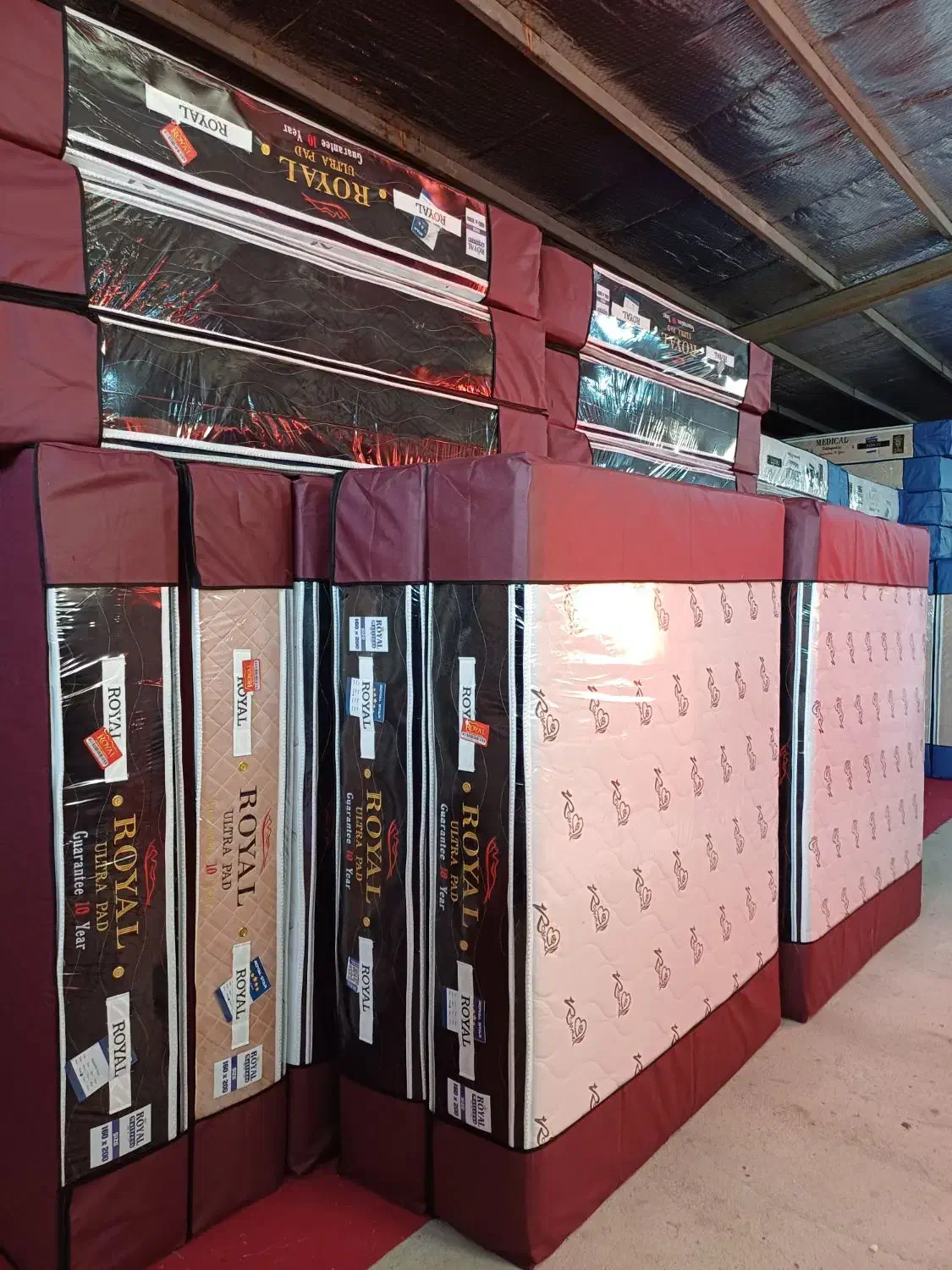 فروشگاهی پر از تشکهایی با تکنولوژی روز|تشک تختخواب|تهران, بهارستان|دیوار