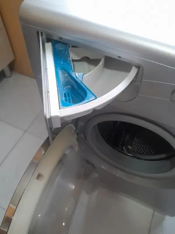 ماشین لباس شویی|ماشین لباسشویی و خشک‌کن لباس|محمدیه-قزوین, |دیوار